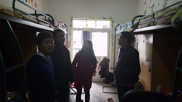 深入学生寝室开展安全隐患大排查